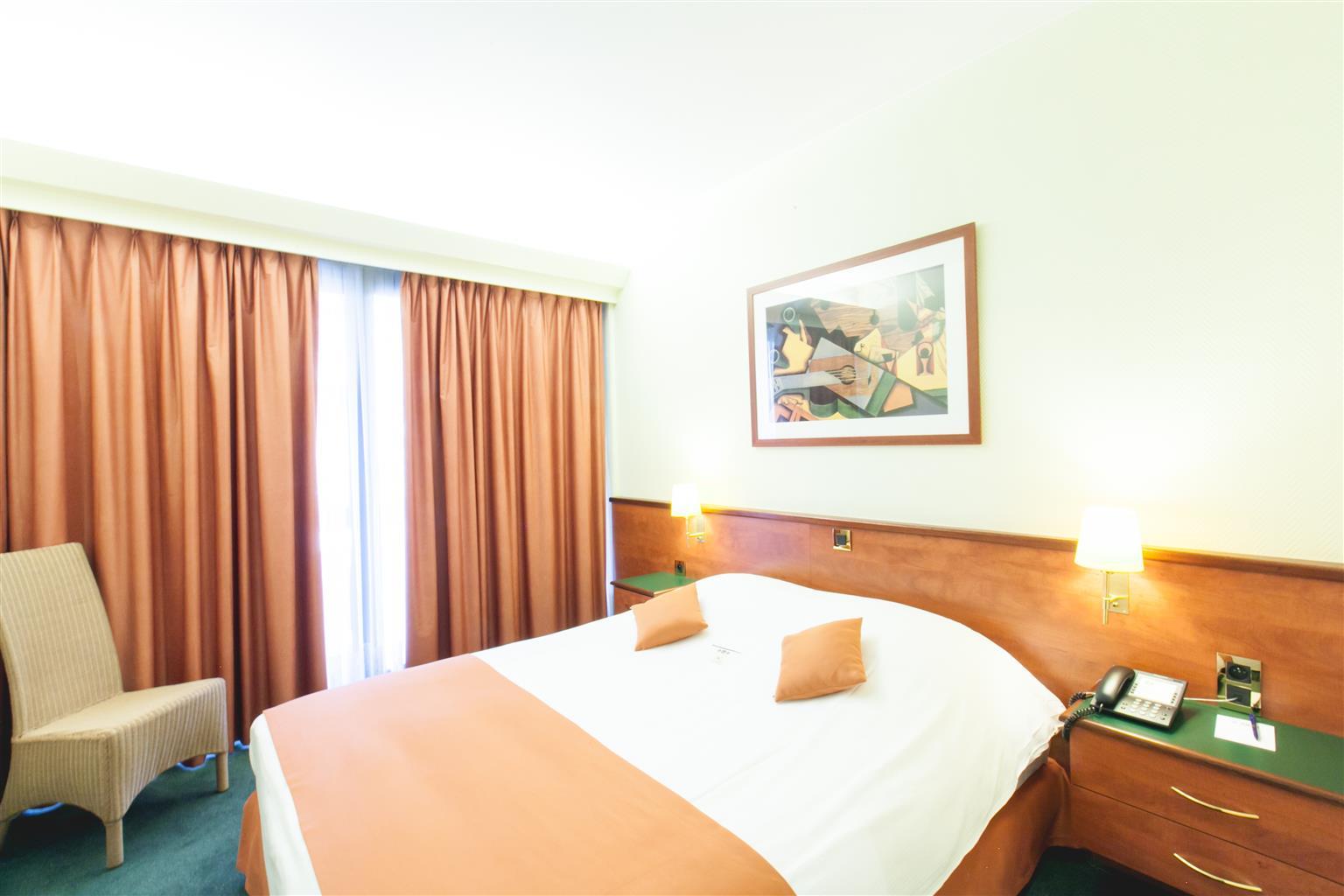 Hotel Best Western County House Saint-Gilles Dış mekan fotoğraf